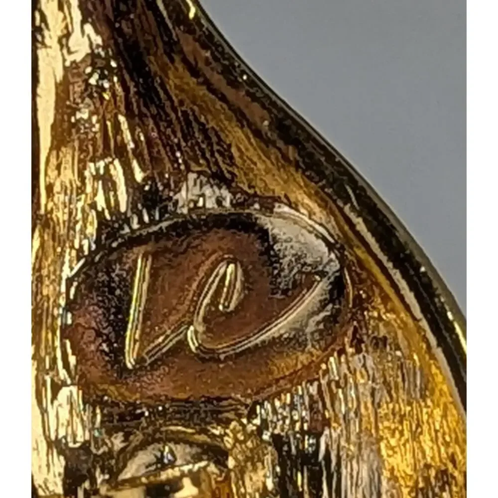 Giraffe gold vermeil pin/brooch Signed Liz claiborne Retro Y2K 23/4